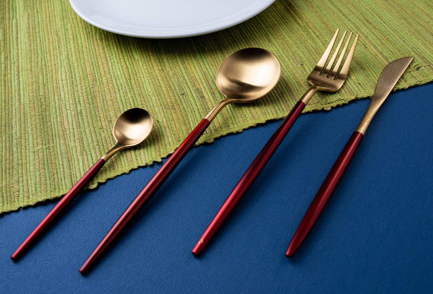 Elegant 24 Piece Red and Gold Premium Cutlery Set with box - EvaCrock Pakistan