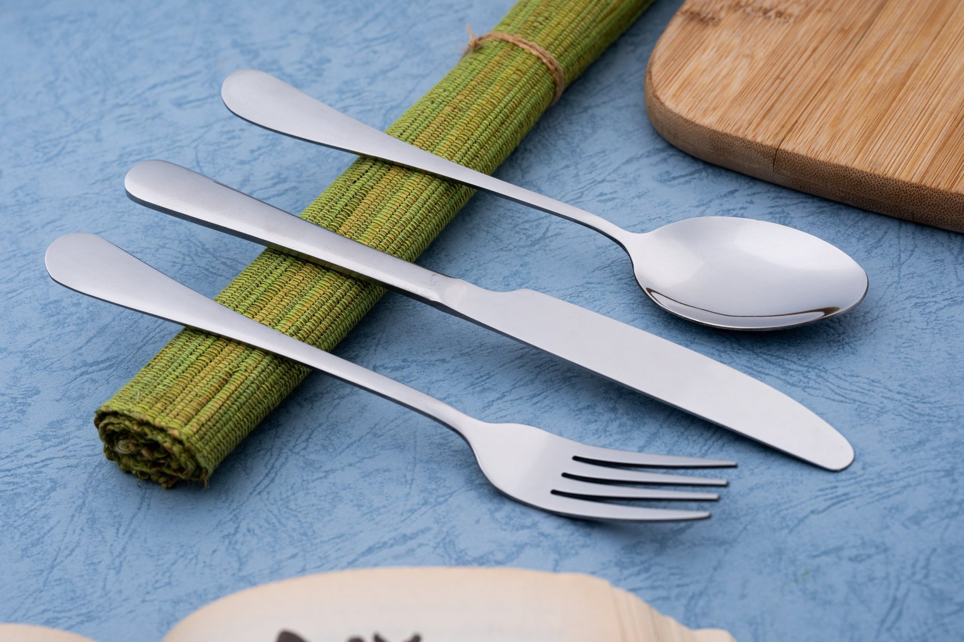 Divine 24 Piece Silver Premium Stainless Steel Cutlery Set - EvaCrock Pakistan