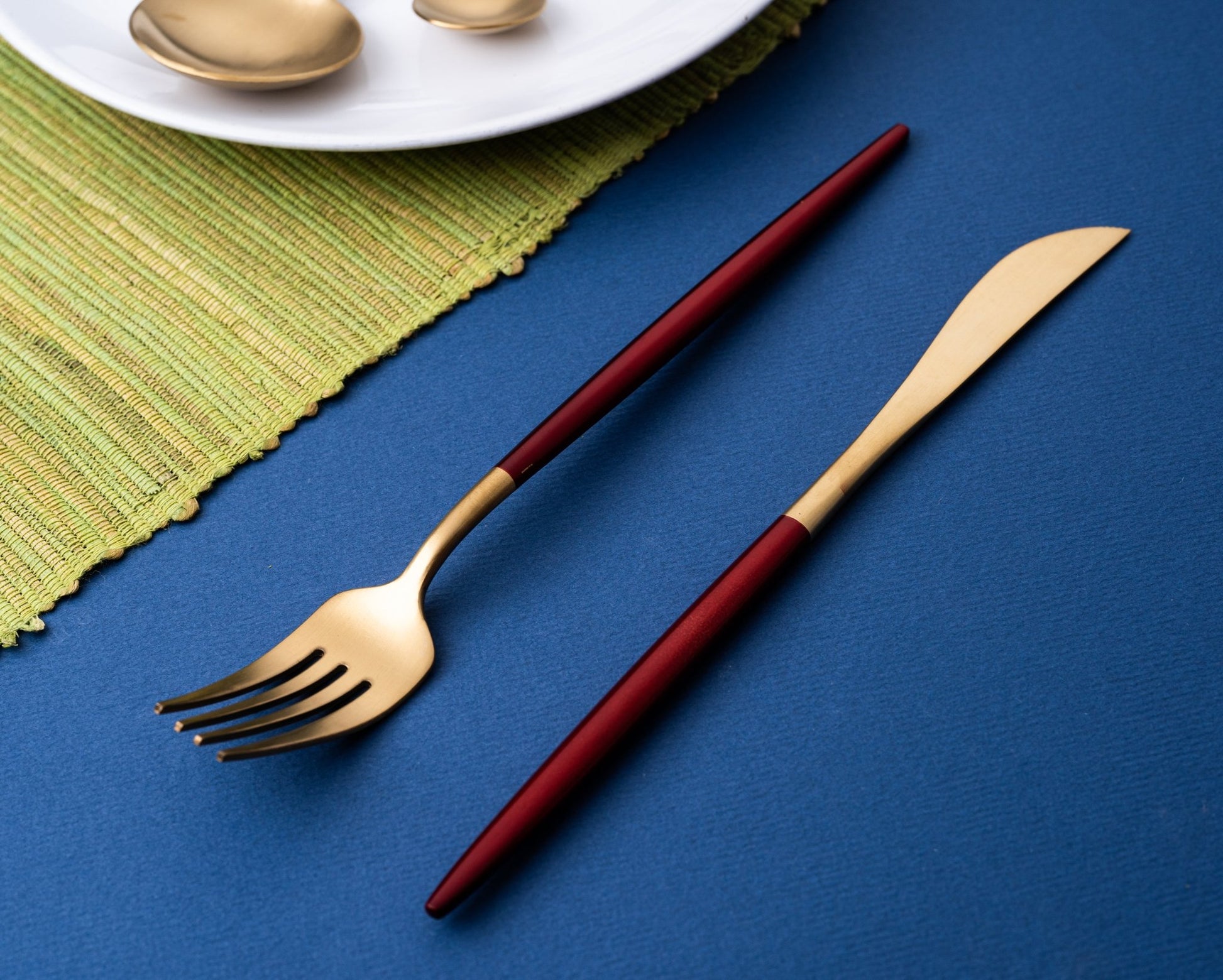 Elegant 24 Piece Red and Gold Premium Cutlery Set with box - EvaCrock Pakistan