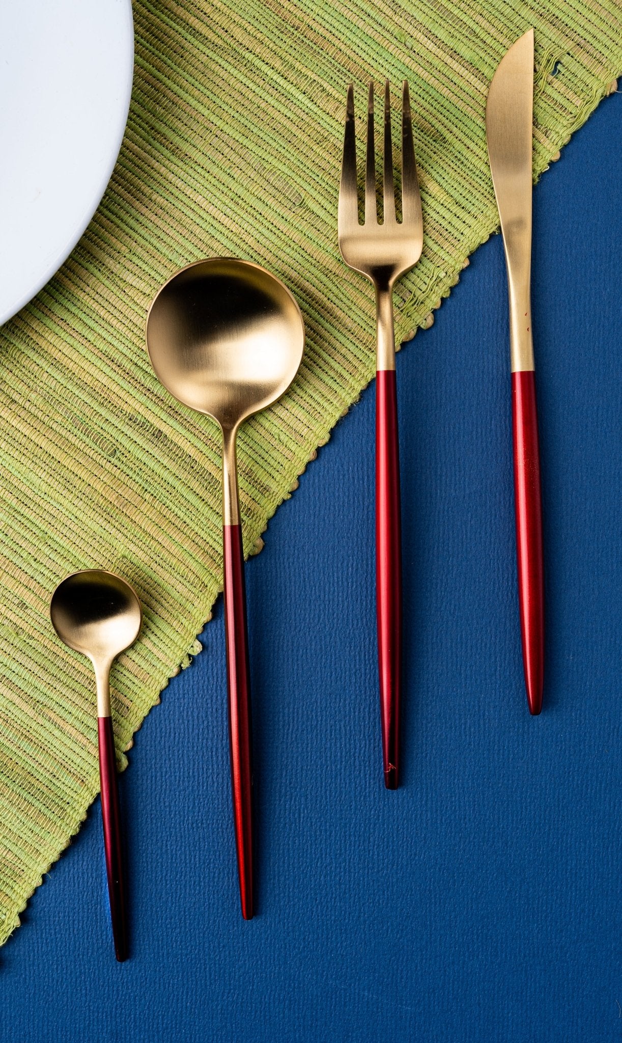 Elegant 24 Piece Red and Gold Premium Cutlery Set with box - EvaCrock Pakistan