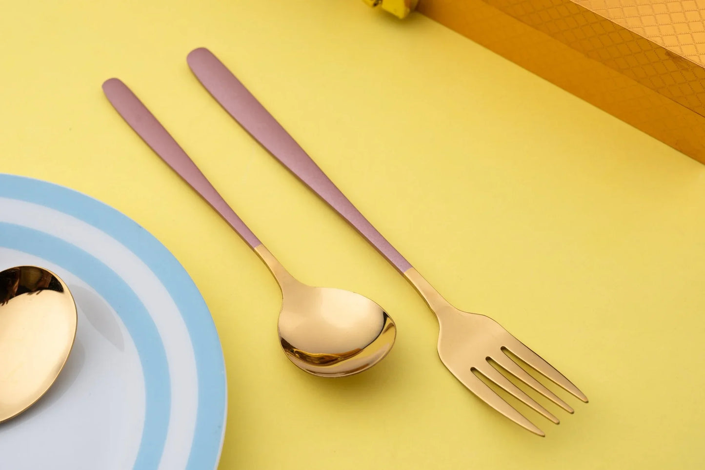 Korean 24 Piece Pink & Gold Premium Stainless Steel Cutlery Set - EvaCrock Pakistan