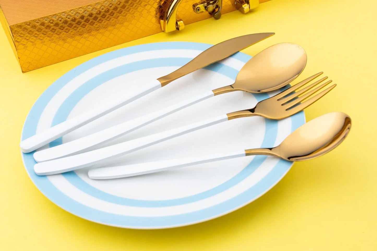 Korean 24 Piece White & Gold Premium Stainless Steel Cutlery Set - EvaCrock Pakistan