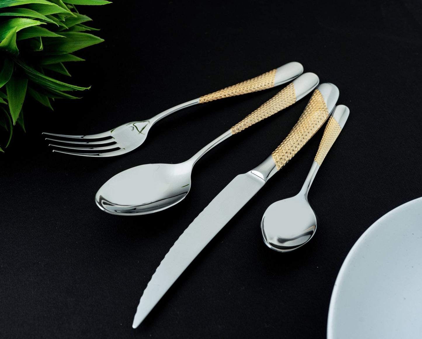 Royal Collection 24 Piece Gold and Silver Premium Stainless Steel - EvaCrock Pakistan