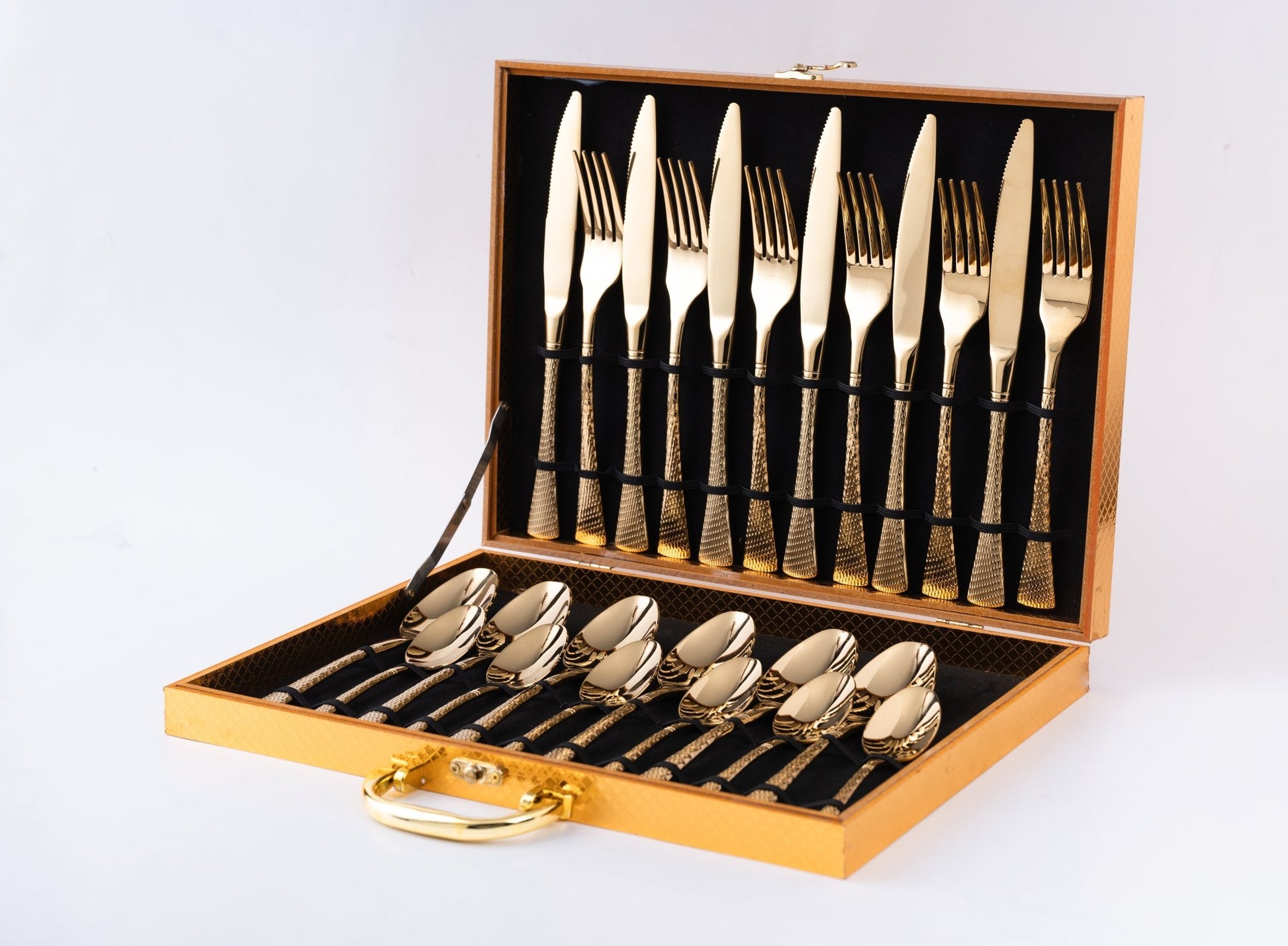 Royal Metallic 24 Piece Gold Premium Stainless Steel Cutlery Set - EvaCrock Pakistan